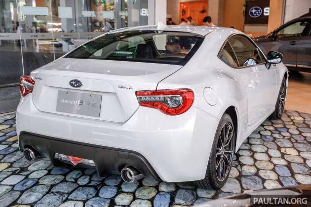 Hiện giá bán của Subaru BRZ dao động từ 224.389 IRN tới 230.749 IRN (tương đương vào khoảng 793,5 triệu đồng đến 816,08 triệu đồng. Cả hai phiên bản số tự động và số tay này đều đắt hơn đáng kể so với Toyota tương đương, với giá trị trên 33.000 RM.