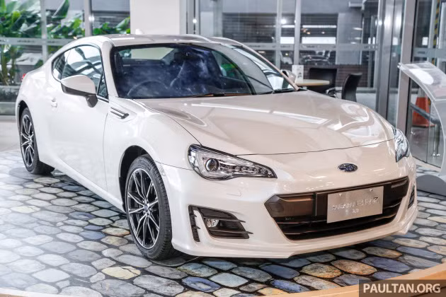 Subaru BRZ ban nang cap "chot gia" tu 793 trieu dong
