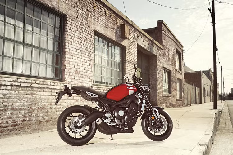 Hai chiếc xe này được phát triển dựa trên mô hình của mẫu FZ-07. Trong đó, phiên bản của mẫu xe XSR700 là sản phẩm mới nhất trong năm 2017 này của thương hiệu xe môtô thể thao Yamaha đến từ Nhật Bản.