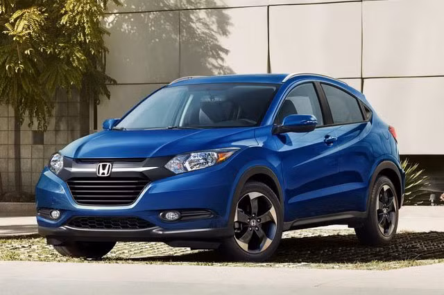 Mẫu xe Honda HR-V 2018 vừa ra mắt tại thị trường Mỹ được nâng cấp dựa trên phiên bản tiền nhiệm, nhưng có nhiều tính năng mới, nội thất và ngoại thất được thiết kế hướng đến chất lượng cho người sử dụng.