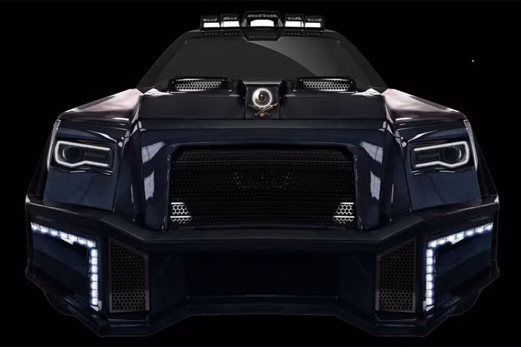 Đây là máy bay trực thăng chiến đấu thường được gọi là Black Alligator. Trong khi đó, Black Shark được đặt tên theo máy bay trực thăng chiến đấu Kamov Ka-50 cũng của Nga. Hãng xe độ Dartz quyết định phát triển dòng Prombron PRVY để dành cho những khách hàng đang tìm kiếm một chiếc SUV điên rồ thực thụ nhưng lại chưa sẵn sàng với Prombron Kombat.