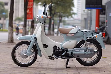 Mẫu xe này được ra đời vào năm 2008, nhân dịp kỷ niệm Honda Cub tròn 50 tuổi.