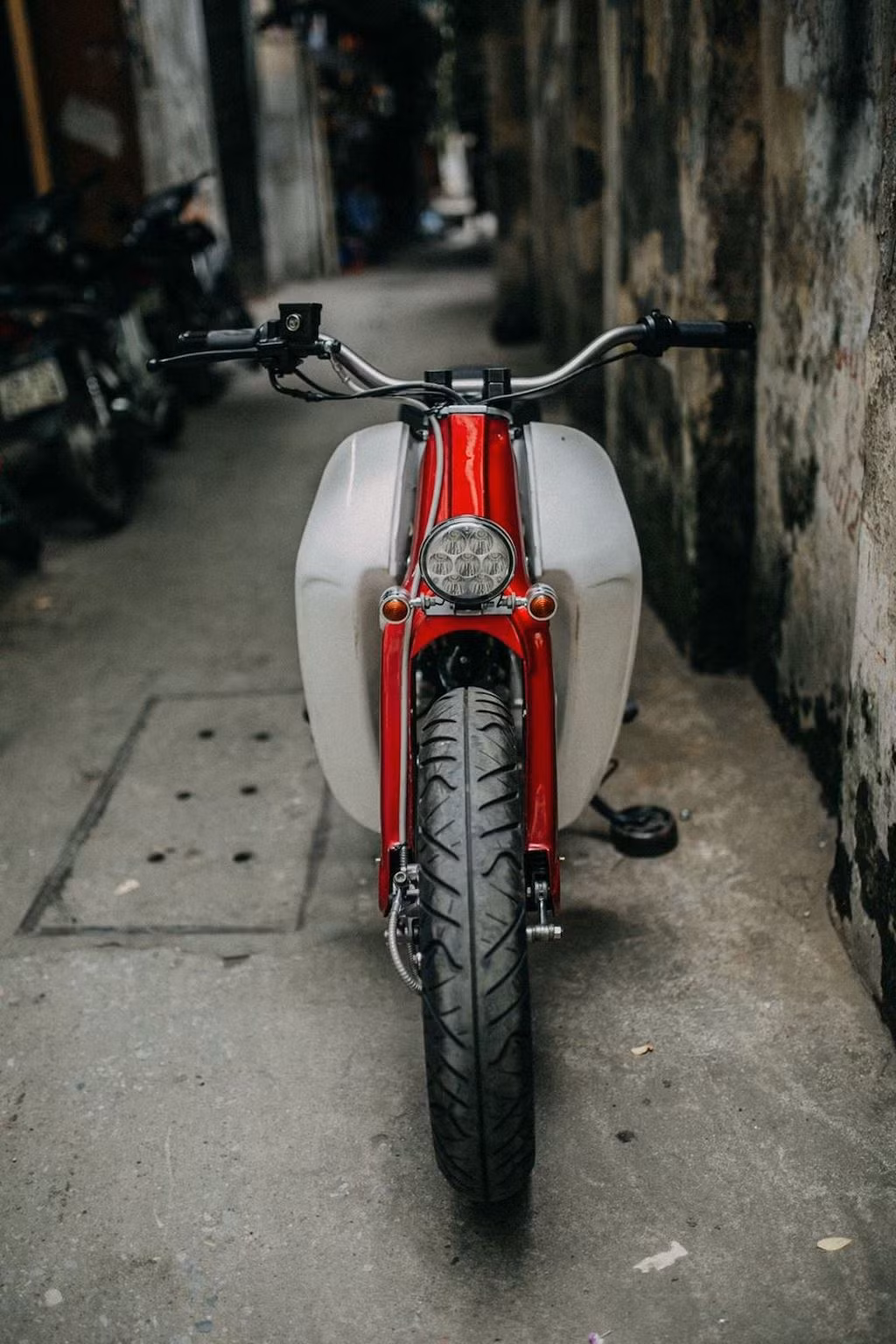 Ở bản MS79 lần này, MTK áp dụng cặp vành bản hẹp hơn, đi kèm với những chiếc lốp rộng 140mm ở cả 2 bánh.