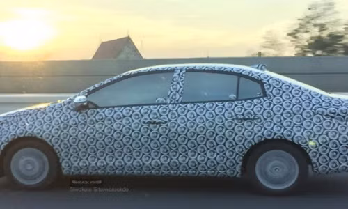 Toyota Yaris 2017 ban sedan sap trinh lang Dong Nam A?