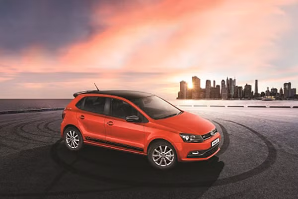 Để kỷ niệm 10 năm có mặt tại thị trường Ấn Độ, hãng xe ôtô Volkswagen đã cho ra mắt 4 phiên bản giới hạn mới trên thị trường bao gồm: Ameo Anniversary Editions, Polo Anniversary Edition, Vento AllStar và Polo GT Sport. Đồng thời cũng là để chào đón mùa lễ hội tại Ấn Độ.