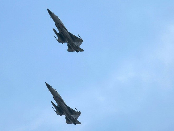 Căn cứ không quân Shaw nằm bên ngoài quận Sumter thuộc bang Nam Carolina và là nơi hoạt động của 3 phi đội F-16. Phi đội chiến đấu cơ số 20 chuyên đảm trách nhiệm vụ tiêu diệt hệ thống phòng không đối phương, ngáng đường trên không và thực hiện công tác tìm kiếm cứu hộ.