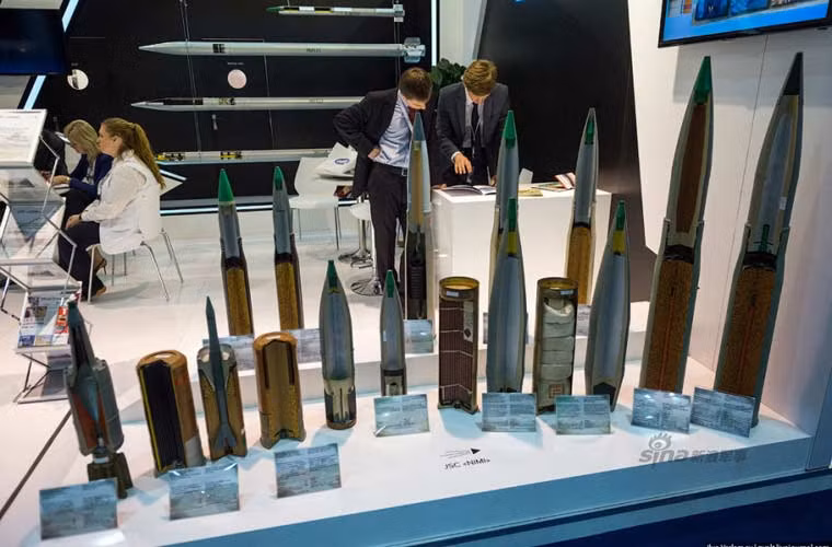 Các loại đạn pháo của xe tăng, đạn pháo phản lực, lựu pháo tự hành, pháo kéo...