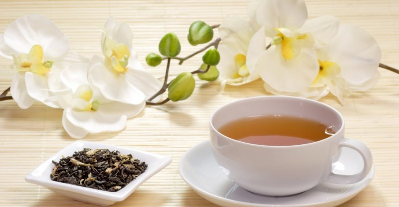 Thậm chí, các nghiên cứu cho thấy uống trà xanh hoa nhài có thể giúp cơ thể bạn sử dụng insulin hiệu quả hơn và giảm lượng đường trong máu, từ đó giúp giảm nguy cơ mắc bệnh tiểu đường loại 2. Ảnh: wp.