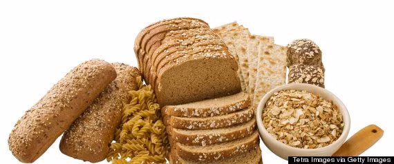 Ngũ cốc nguyên hạt và dầu olive cũng là những thực phẩm giúp kéo dài tuổi thọ của bạn.