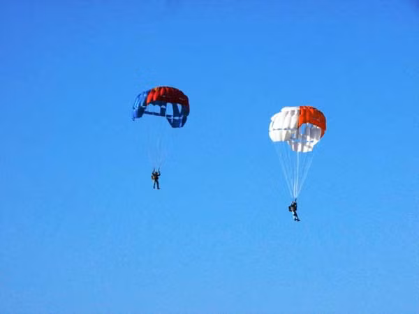 He mo chuyen nhay du cua hoc vien Khong quan Viet Nam