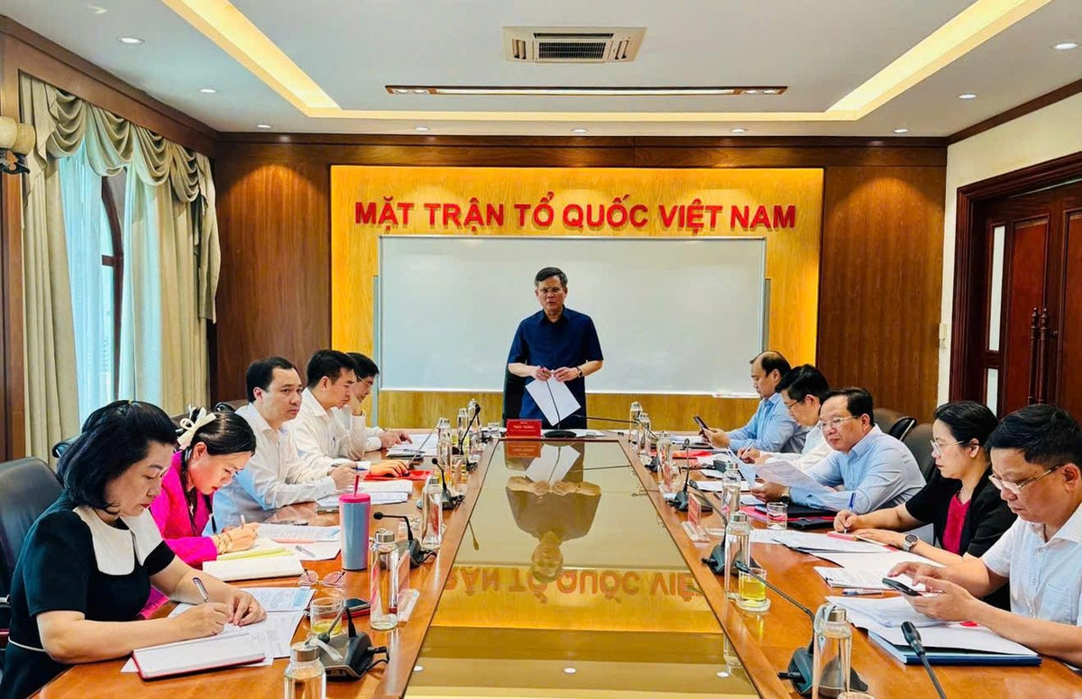 Dang uy MTTQ, cac doan the Trung uong lap To cong tac sap xep co quan bao chi