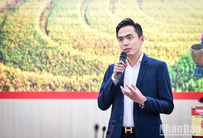 Ông Huy Nguyễn, Tổng Giám đốc Phygital Labs nói về dự án.