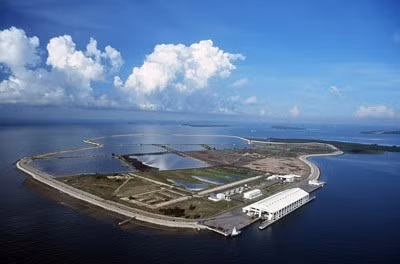 Bên cạnh việc xử lý rác thải, Semakau Landfill còn là khu sinh thái đa dạng với hệ động vật phong phú. Với những chính sách trên, Thủ tướng Lý Quang Diệu đã giúp Singapore thay đổi diện mạo, trở thành một trong những quốc gia xanh - sạch - đẹp nhất thế giới.