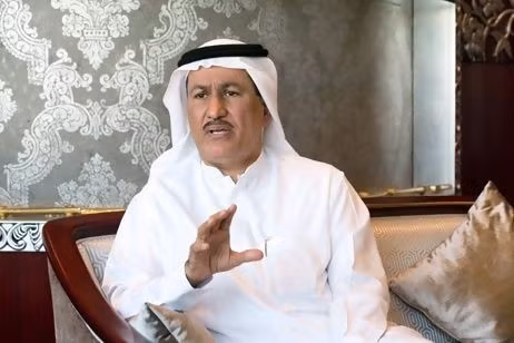 Khác với nhiều doanh nhân trong lĩnh vực bất động sản, ông Sajwani có chiêu thức kinh doanh độc đáo và ấn tượng. Theo đó, ông thực hiện chiến dịch tiếp thị căn hộ trước khi dự án khởi công xây dựng và dùng tiền của khách hàng đặt trước để xây dựng công trình trước khi bàn giao nhà. Nhờ chính sách này mà dự án bất động sản đầu tiên - tòa nhà Marina Terrace cao 38 tầng của ông đã bán được toàn bộ căn hộ trong vòng 6 tuần.