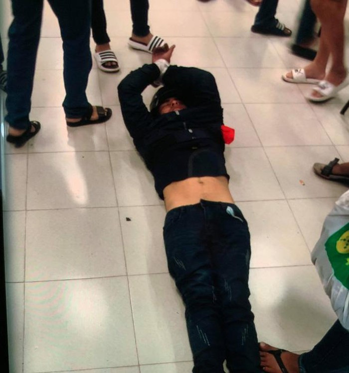  4. "Nghịch tử" giết cả nhà mình vì bị ngăn cấm chuyện yêu đương: Ngày 12/3/2019, Công an TP HCM tạm giữ đối tượng Nguyễn Hoàng Nam (26 tuổi, ngụ huyện Hóc Môn) để điều tra về hành vi "Giết người". Nạn nhân của Nam là 3 người trong gia đình mình gồm bà nội và bố mẹ ở TP HCM và 1 người phụ nữ khác ở tỉnh Long An.