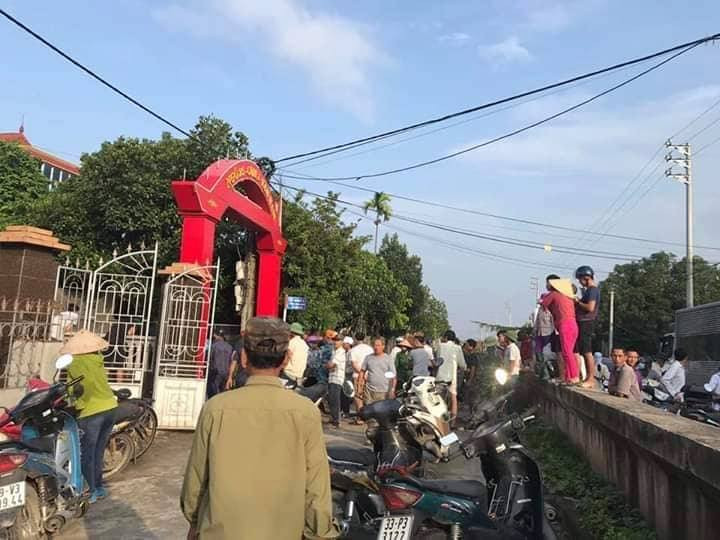Ha Noi: Dang di duong, cu ong bi nam thanh nien danh tu vong