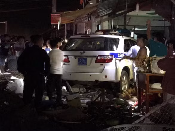 Truong ban To chuc huyen tu vong duoi cong: Van hoa ruou bia cong so va he luy-Hinh-5