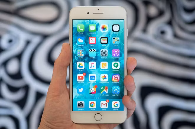 Bat ngo iPhone 7 Plus cu giam sau, con hon 5 trieu-Hinh-2