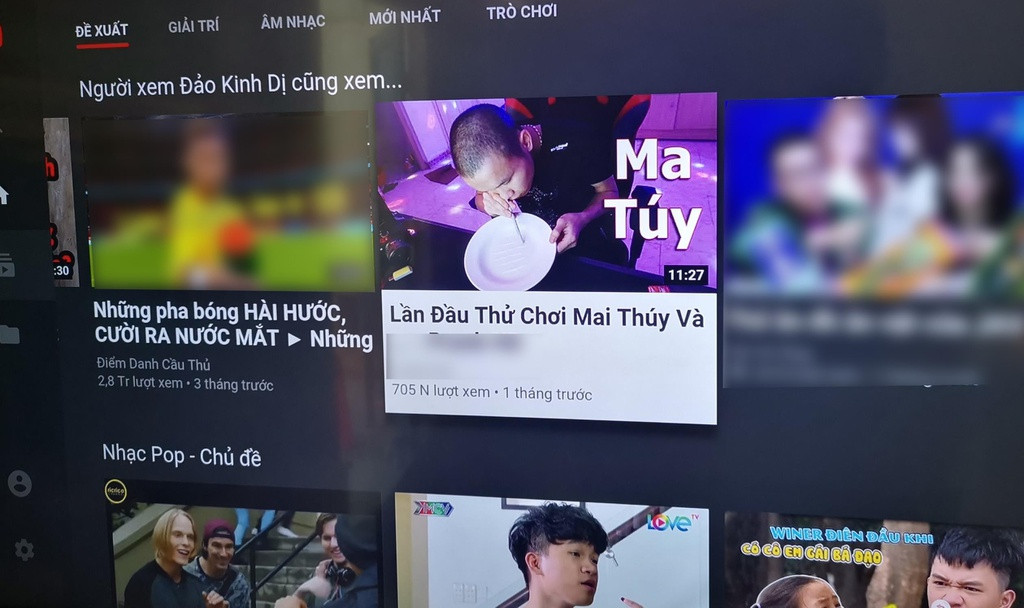 Video hướng dẫn chơi ma túy xuất hiện trong phần đề xuất của YouTube.