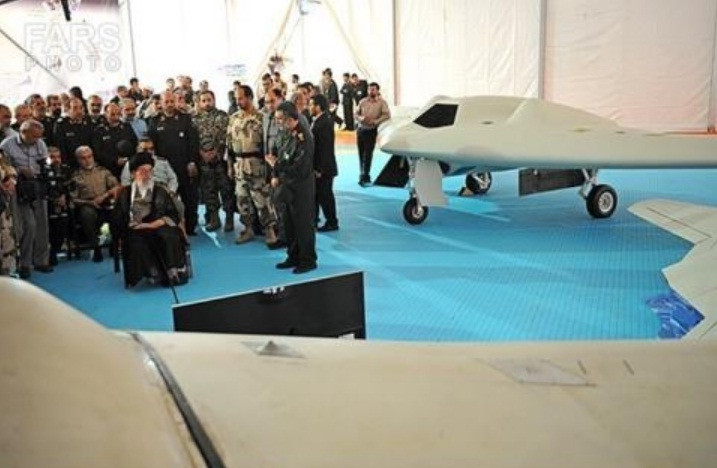 "Do những UAV này được trang bị các loại bom và tên lửa nên chúng cũng có thể được các lực lượng sử dụng trong sứ mệnh chiến đấu", ông Amir Hatami phát biểu tại lễ bàn giao.