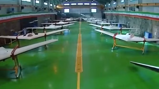 Hiện không rõ số lượng bản sao RQ-170 Sentinel được Iran đưa vào trang bị nhưng chỉ với thông tin này, Tehran cũng đủ khiến các đối thủ trong khu vực có lý do để lo lắng bởi sức mạnh tấn công và khả năng vượt qua hàng rào phòng thủ nó.