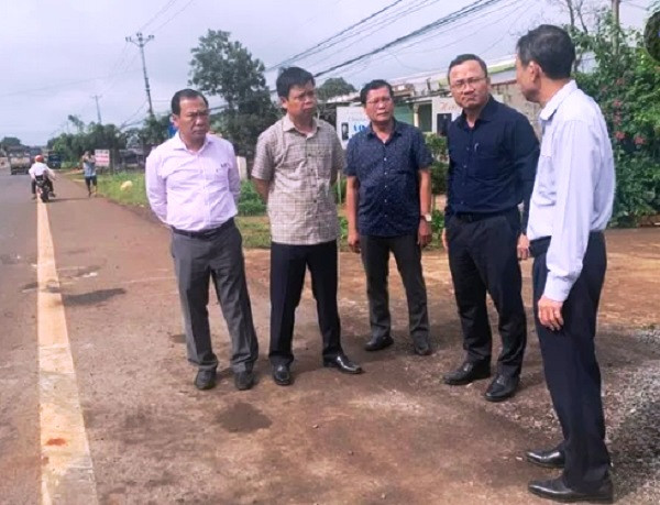 Tai nạn 3 thành viên CLB HAGL tử vong: Làm rõ nguyên nhân, kiên quyết xử nghiêm - Hình 2 Tai nan 3 thanh vien CLB HAGL tu vong: Lam ro nguyen nhan, kien quyet xu nghiem-Hinh-2