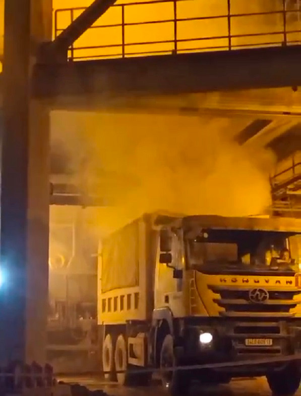 Bụi mù mịt do tro xỉ Nhà máy Nhiệt điện BOT Hải Dương, dân bức xúc - Hình 5 Bui mu mit do tro xi Nha may Nhiet dien BOT Hai Duong, dan buc xuc-Hinh-5