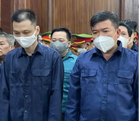 Đại diện VKS đề nghị HĐXX tuyên bị cáo Phạm Thanh Tuấn 7-8 năm tù, Phan Văn Hòa và Lê Văn Quý 5-6 năm tù. Những bị cáo còn lại trong vụ án bị đề nghị mức án từ 3 năm 6 tháng tù đến 6 năm tù.