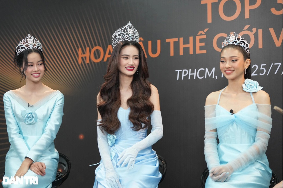 Ý Nhi và loạt người đẹp vạ miệng: Hoa hậu cần học “nói thông minh“? - Hình 6 Y Nhi va loat nguoi dep va mieng: Hoa hau can hoc “noi thong minh“?-Hinh-6