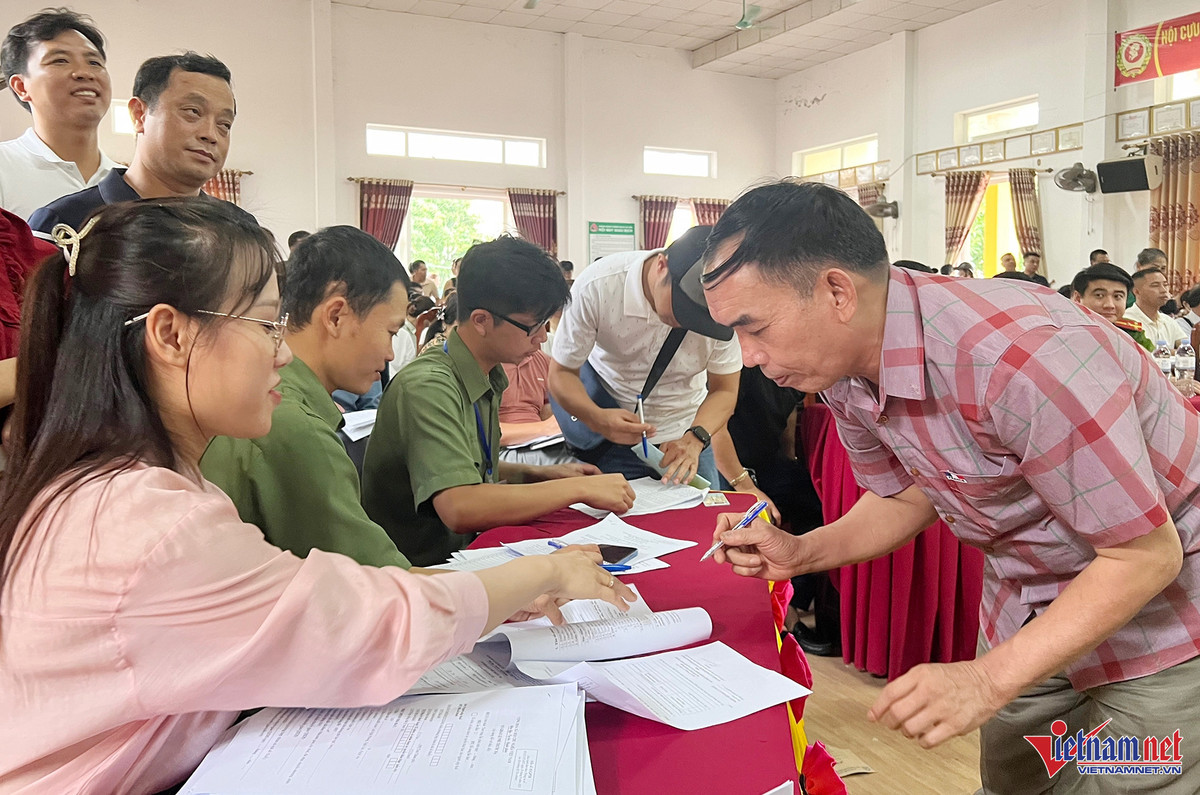 Người ngoại tỉnh đấu trúng 15 lô đất ven đại lộ Vinh - Cửa Lò - Hình 4 Nguoi ngoai tinh dau trung 15 lo dat ven dai lo Vinh - Cua Lo-Hinh-4