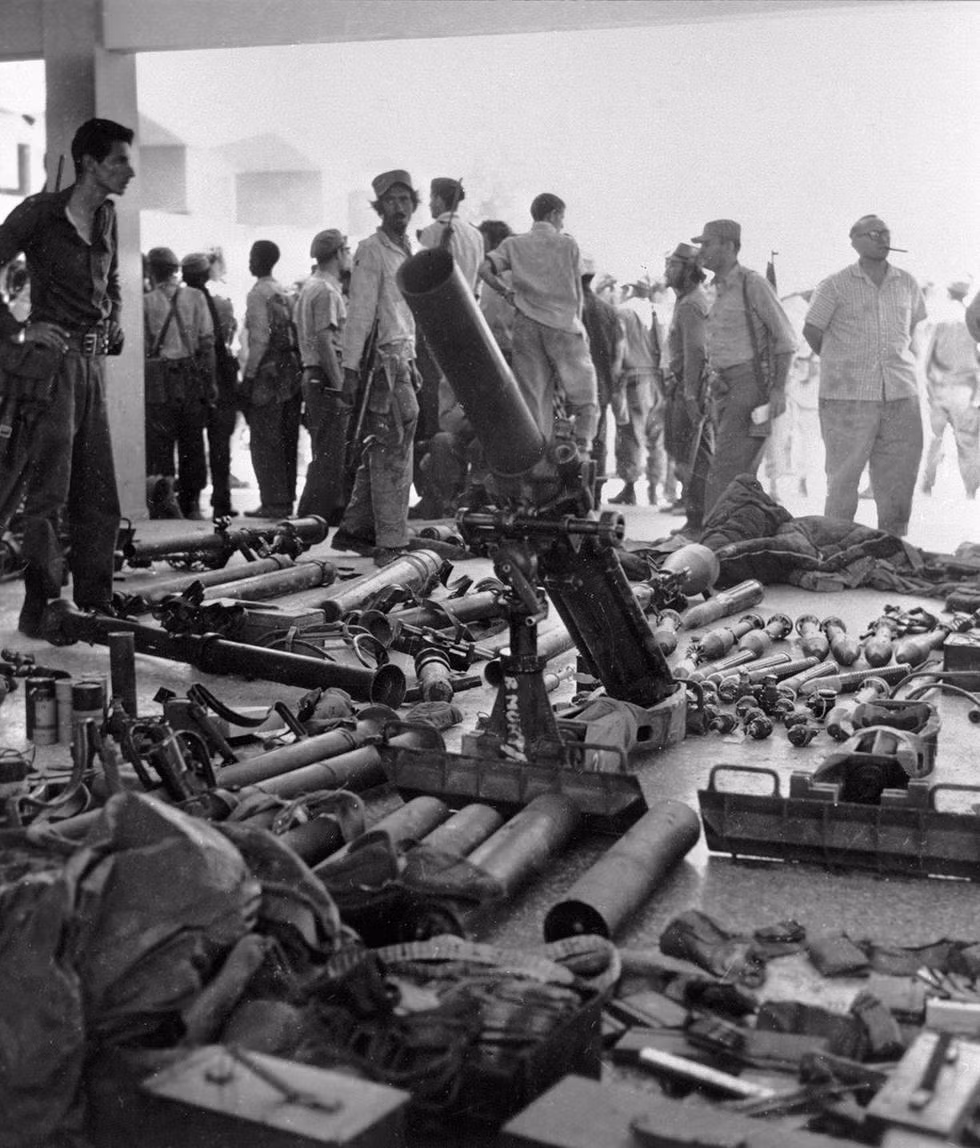 Trong ảnh là số vũ khí của quân lưu vong bị quân cách mạng Cuba thu giữ và trưng bày. Nguồn ảnh: QQ
