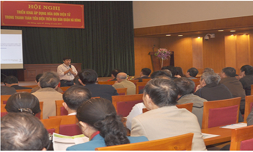 Công ty Điện lực Hà Đông tổ chức Hội nghị triển khai áp dụng hoá đơn điện tử tại trụ sở UBND quận Hà Đông - Ảnh: Lê Trang Công ty Điện lực Hà Đông tổ chức Hội nghị triển khai áp dụng hoá đơn điện tử tại trụ sở UBND quận Hà Đông - Ảnh: Lê Trang