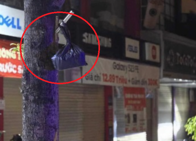 Ha Noi: Tim nguoi biet thong tin thi the thai nhi trong tui nilon