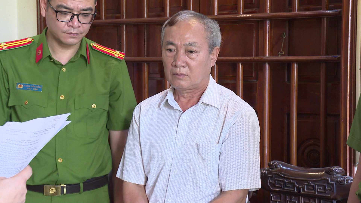 Thanh Hóa: Bắt nguyên Bí thư xã liên quan tới giải phóng mặt bằng Thanh Hoa: Bat nguyen Bi thu xa lien quan toi giai phong mat bang