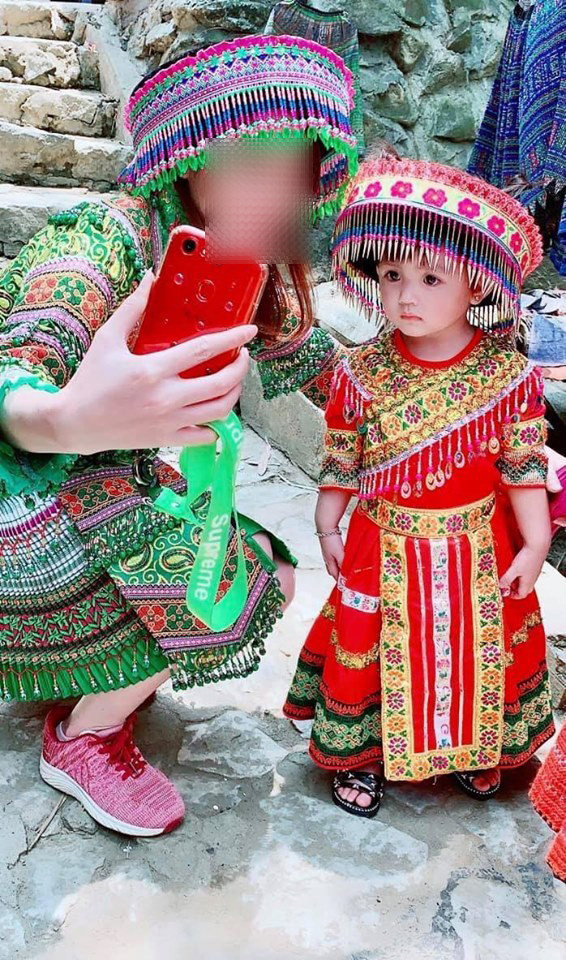 Em be SaPa xinh nhu gai Tay khien dan mang muon “dat gach” xin con dau-Hinh-5