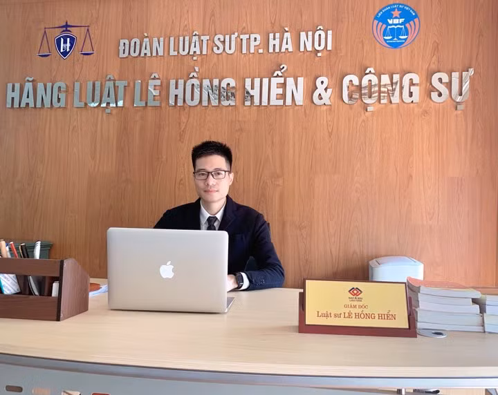 Lan dau tiet lo cuoc noi chuyen cua bo nu sinh giao ga voi luat su-Hinh-2