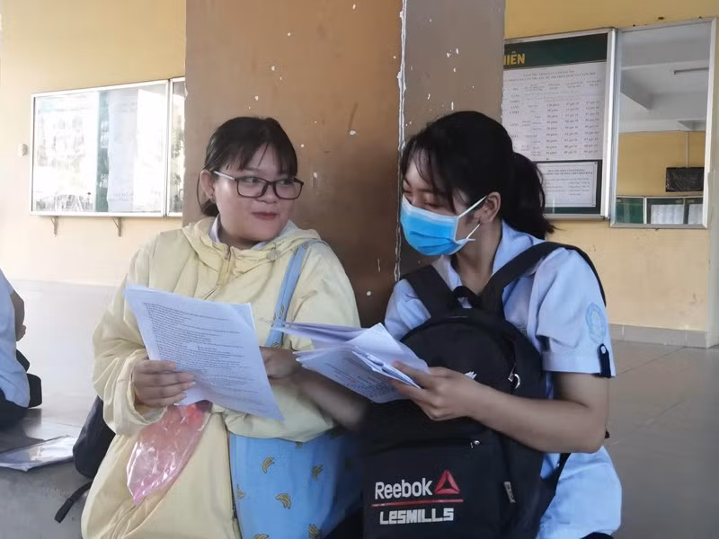 Ngay thi THPT quoc gia 2019 cuoi cung, thi sinh thi to hop KHXH-Hinh-3