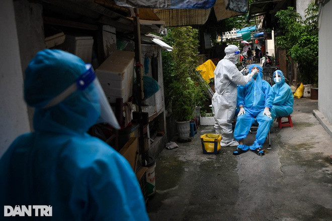 CDC Ha Noi: F0 se con tang, nguy co den dau khoanh vung den do