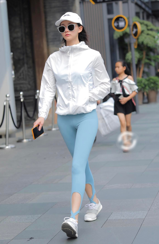 Quần tập ngày càng đa dạng về kiểu dáng.