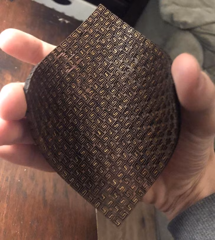 “Cái này được làm từ gỗ”, người đăng bức ảnh này viết.