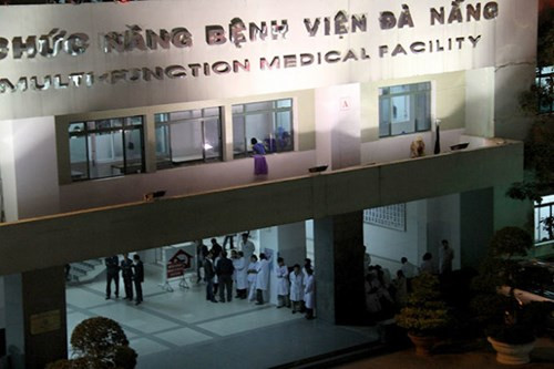 Em trai ong Nguyen Ba Thanh noi gi khi anh ve BV Da Nang?