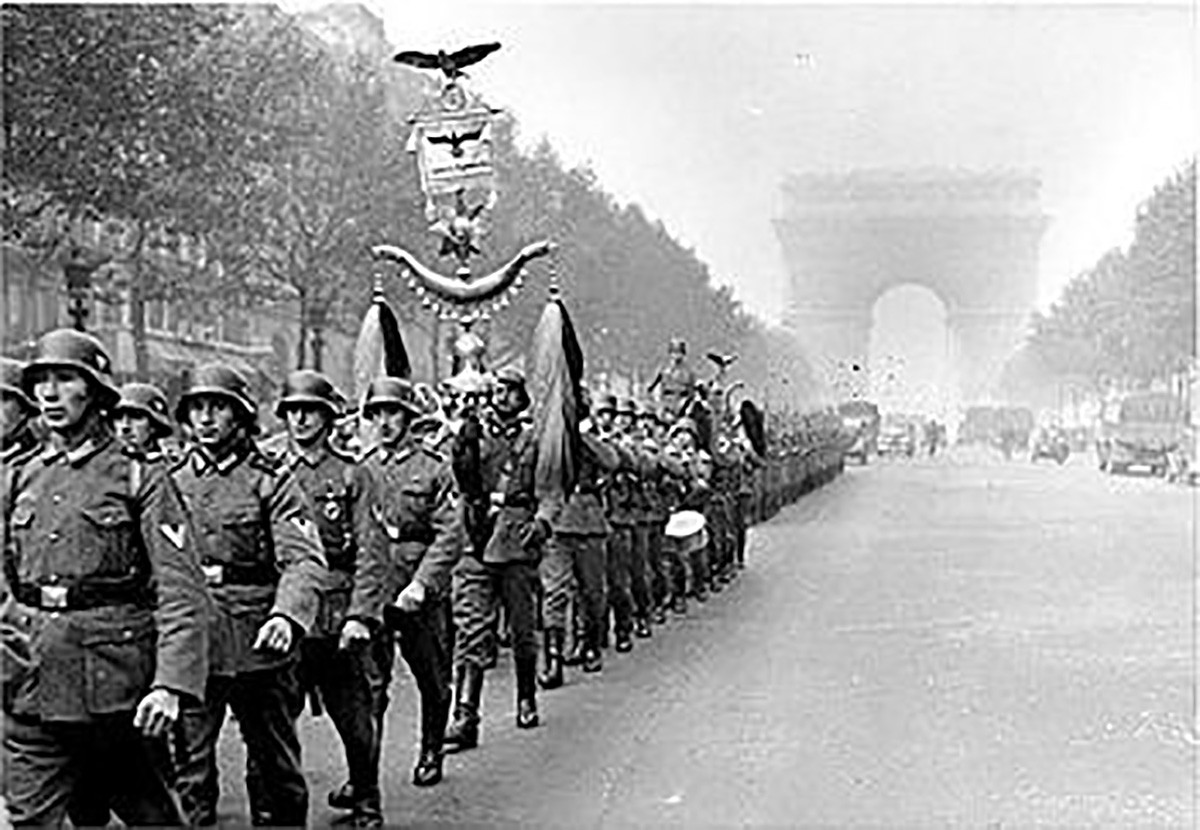 Khi giao chiến với lực lượng đồng minh, binh sĩ Đức hăng máu khi xung trận và cảm thấy bản thân là những chiến binh "mình đồng da sắt".