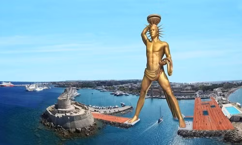 Là bức tượng cao nhất ở thời Hy Lạp cổ đại (với chiều cao 43m), tượng thần Mặt Trời này chỉ tồn tại 56 năm trước khi xảy ra trận động đất mạnh năm 226 trước Công nguyên khiến nó sụp đổ và vỡ thành nhiều mảnh. Trong số này, nhiều mảnh của bức tượng được đun chảy để đúc tiền xu, công cụ và vũ khí.