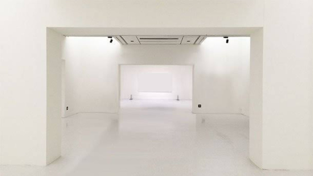 Do ở lâu ngày trong phòng biệt giam như vậy nên tù nhân sẽ bắt đầu nảy sinh ảo giác. Họ cũng cảm thấy bứt rứt, bất an, khó chịu. Thậm chí, một số người còn mất dần cảm quan về thời gian, nhiệt độ, môi trường...