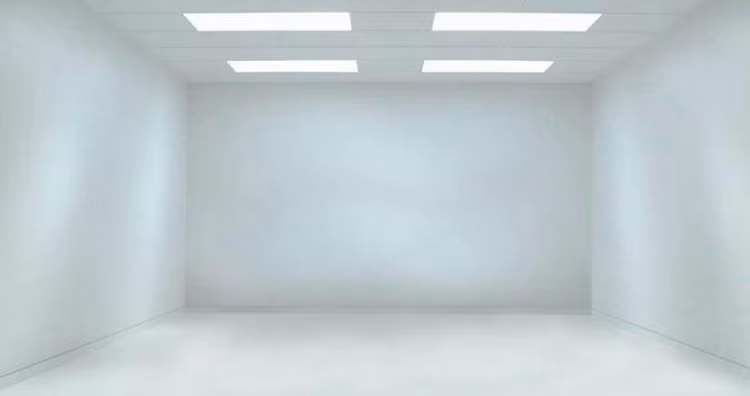 Bên cạnh các phương pháp tra tấn thể chất, một số nhà tù trên thế giới như Mỹ, Iran, Venezuela... áp dụng kiểu tra tấn tinh thần rùng rợn đối với tù nhân. Trong số này, tra tấn trắng được xem là "địa ngục" đối với phạm nhân.