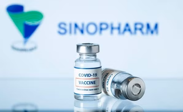Vắc xin Vero Cell của Sinopharm cũng đã được UAE cấp phép sử dụng cho trẻ em và trẻ vị thành niên từ 3 - 17 tuổi.
