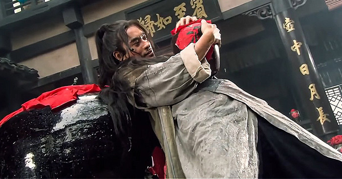 Từ đây, công chúng thắc mắc vì sao các anh hùng Lương Sơn Bạc ăn loại thịt bị triều đình cấm sử dụng.