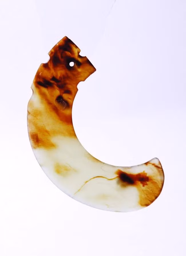 Một số nhà nghiên cứu lịch sử cho rằng, tập tục rùng rợn trên có từ thời nhà Thương và chấm dứt dưới thời hoàng đế Khang Hy của nhà Thanh.