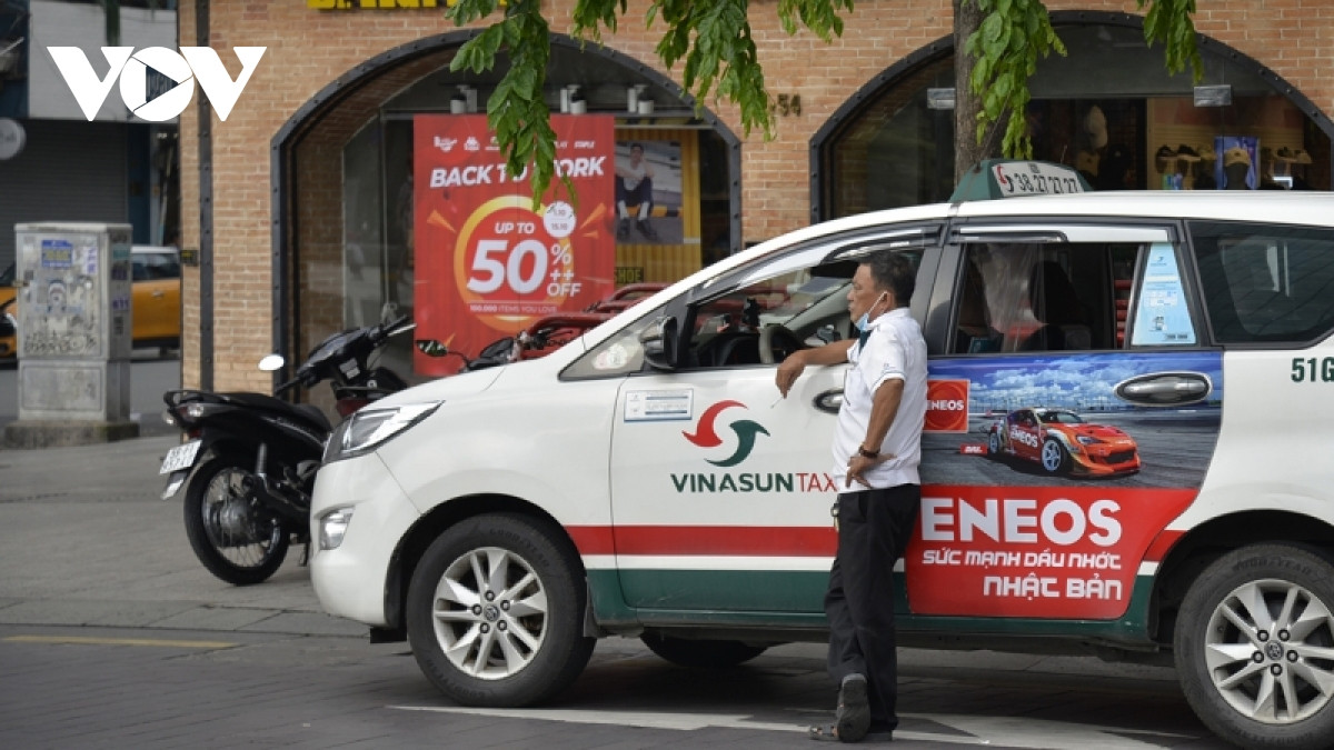 Nguoi dan TP.HCM tat bat voi cuoc song “binh thuong moi”-Hinh-6