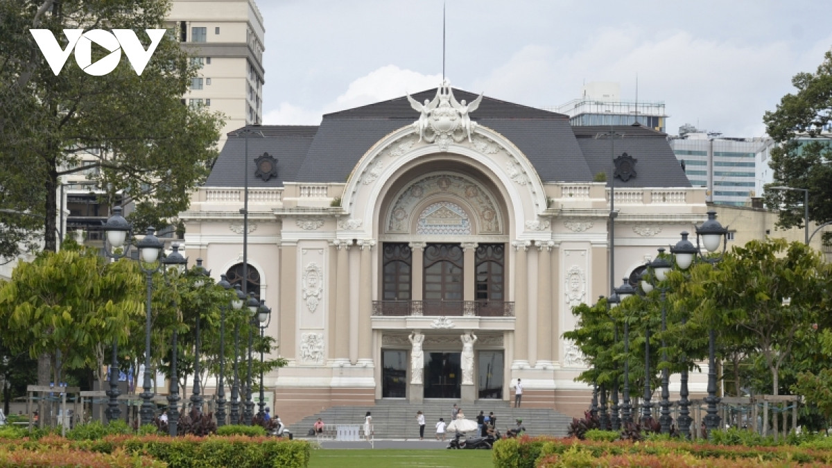 Nguoi dan TP.HCM tat bat voi cuoc song “binh thuong moi”-Hinh-5